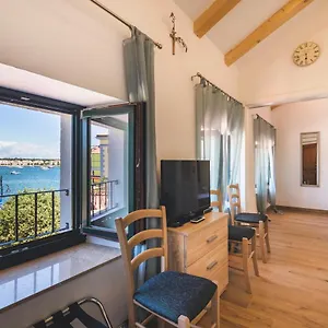  Apartment Vinea Umag, Ulica G Garibaldia 2